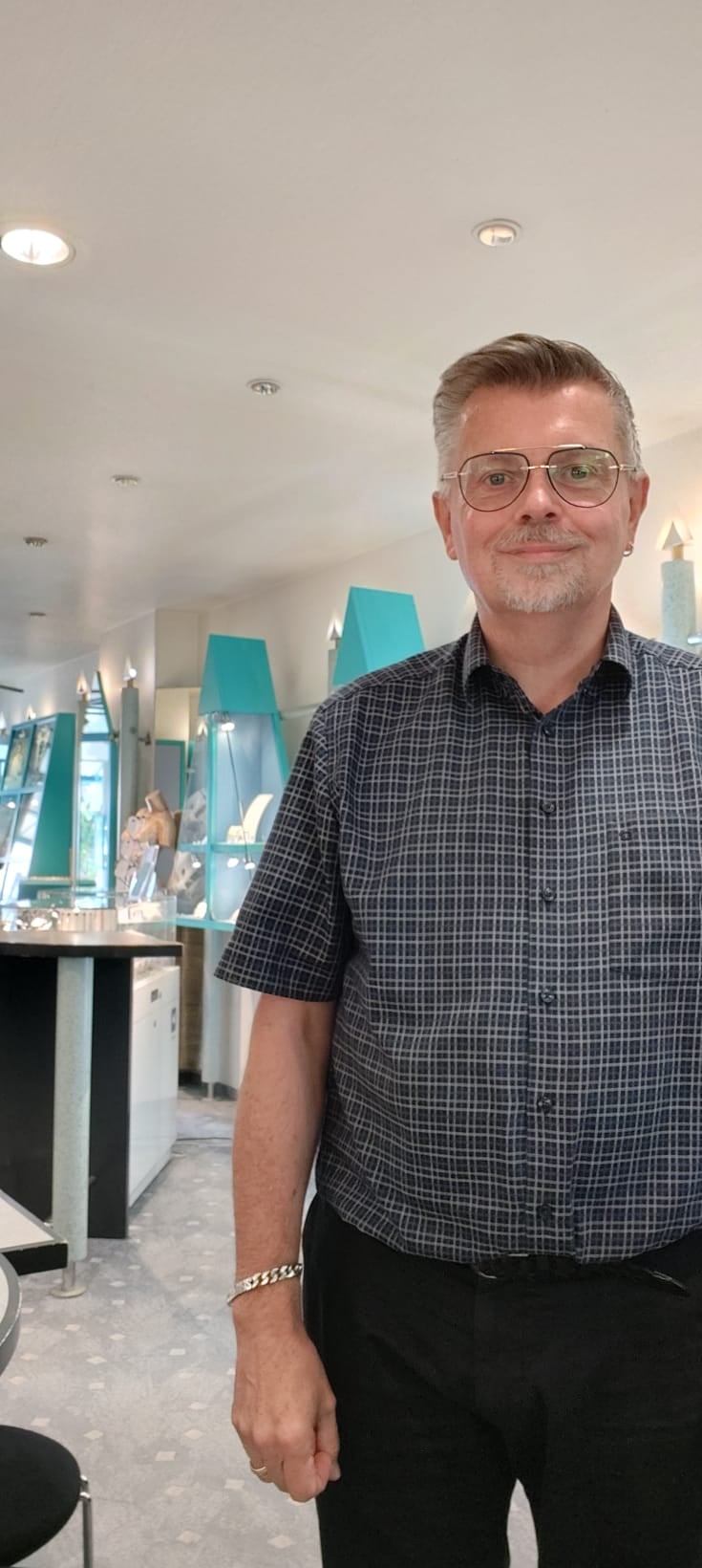 Thomas Schölzel, Firmeninhaber von Schölzel Uhren und Schmuck
